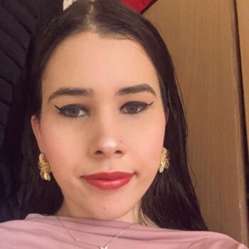 Babysitter in London: Claudia