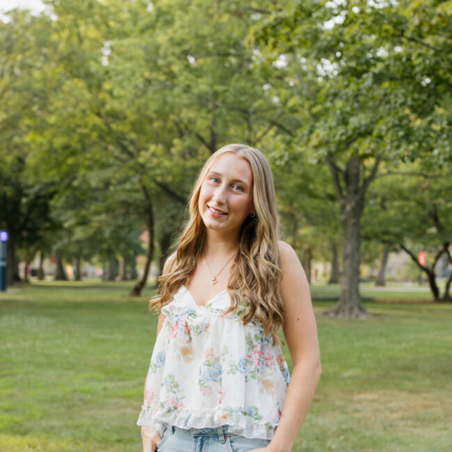 Babysitter in Amherst (Ohio): Alaina