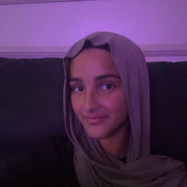 Babysitter in Tourcoing: Kamelia