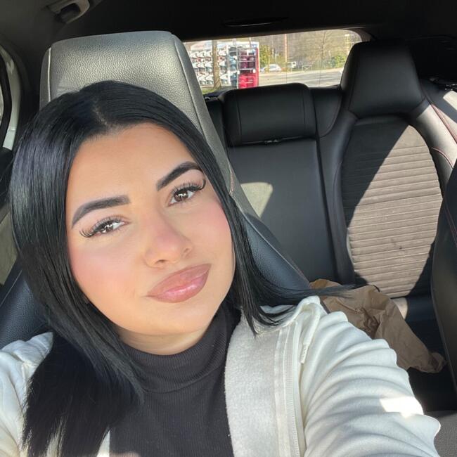 Babysitter in Belfort: Rania