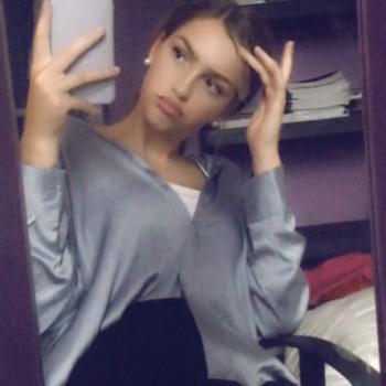 Baby-sitter in Anzin: Alyssa