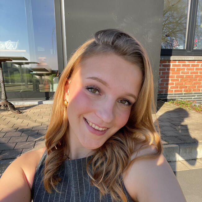 Babysitter in Mons: Shana