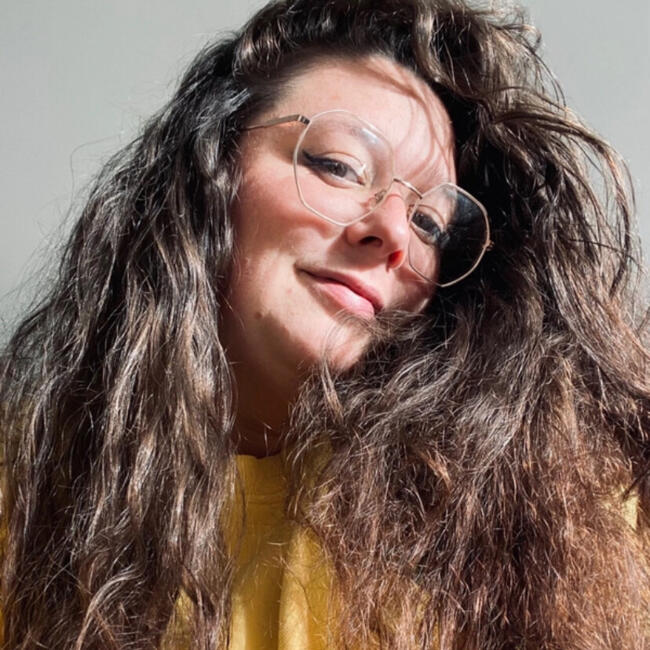 Babysitter in Athée-sur-Cher: Chloé