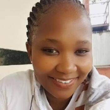Babysitter Gaborone: Pearl