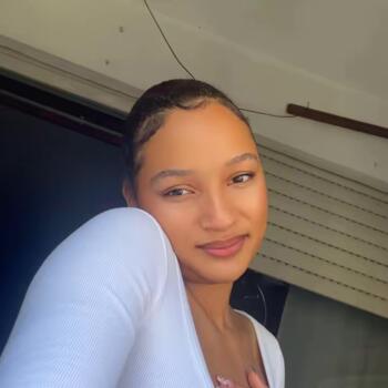 Babysitter em Lisboa: Luana