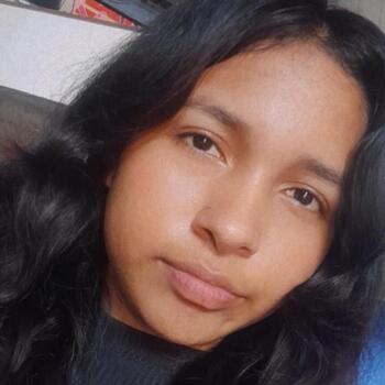 Babysitter in Santarém: Sol