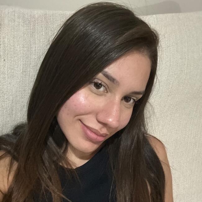 Babysitter in Betim: Victoria