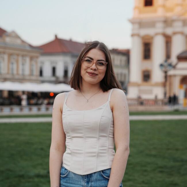 Babysitter in Timișoara: Sipos Szabina