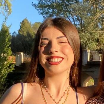Babysitter in Albacete: Carla