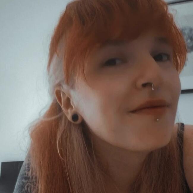 Trabalho de babysitting em Almada: Sara