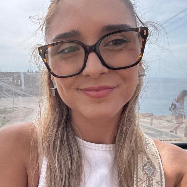 Babysitter em Almada: Daniela