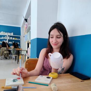 Babysitter in Clichy: Gabriela