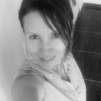 Babysitter in Yumbo: DEBORA