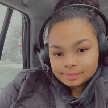 Baby-sitter Scarborough Junction: Tavia