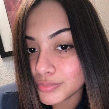 Babysitter Tampa: Yoselin