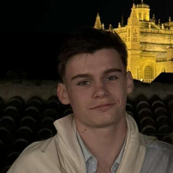 Babysitter in Bordeaux: Peio