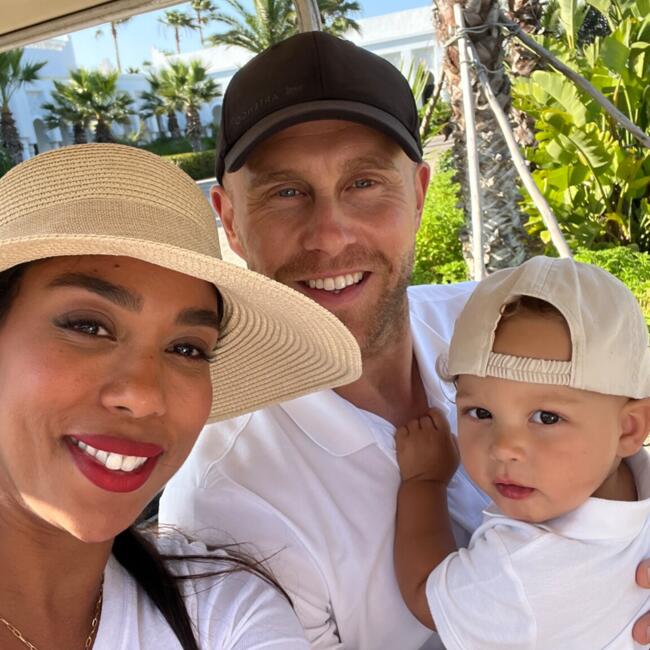 Babysitting job in Casablanca: Robin