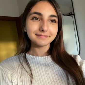 Canguro en Girona: Edurne