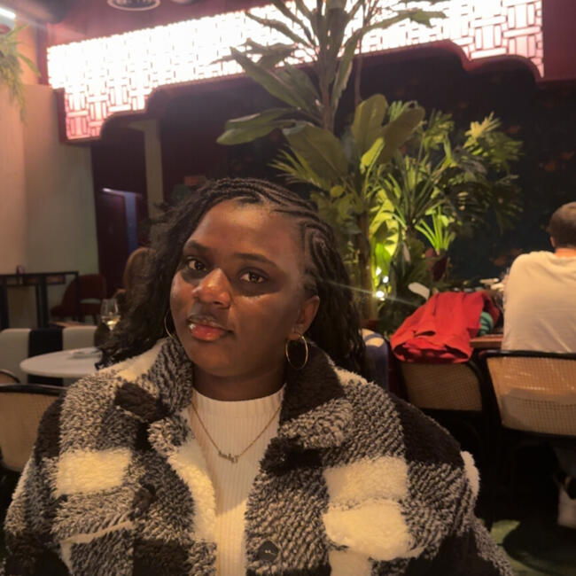 Babysitter in Bègles: Bercha