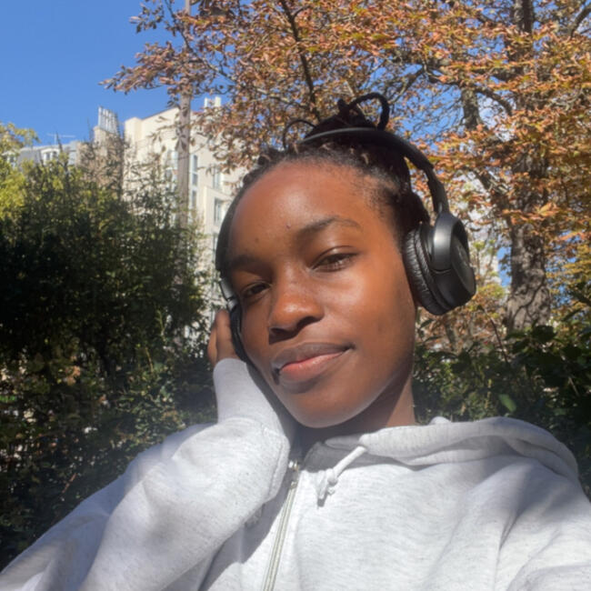 Babysitter in Tours: Alexandra