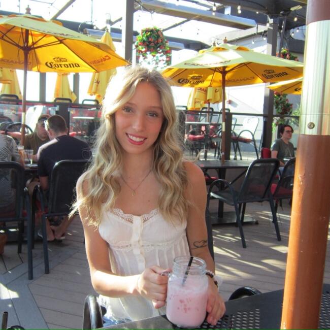 Babysitter in Lethbridge: Jessie