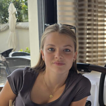 Babysitter in La Baule-Escoublac: Lily