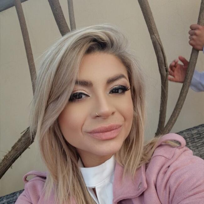 Δουλειά για babysitter στην περιοχή Kelliá: Naitou-Natalie