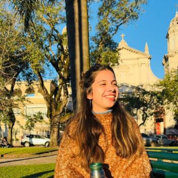 Niñera en Salto: Camila