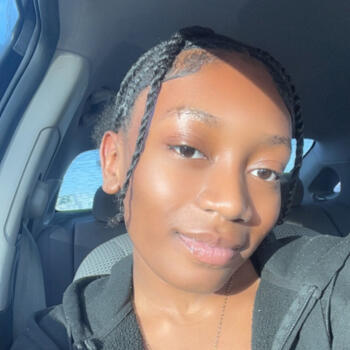 Babysitter in Orange Park: Tylah