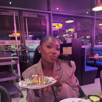 Babysitter in Longjumeau: Grace