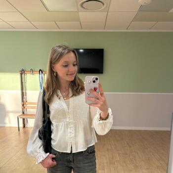 Baby-sitter in Villeneuve-d'Ascq: Léna