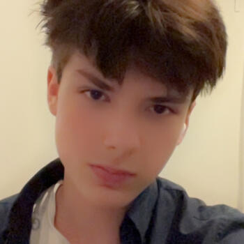 Babysitter in Täby: Misha