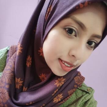 Babysitter in Seremban: Izzah