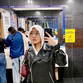 Babysitter Istanbul: Sofizoko