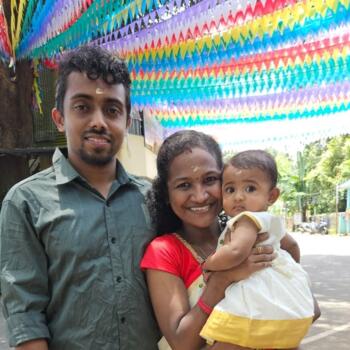 कोच्चि में बेबीसिटिंग की नौकरी: बेबीसिटिंग से जुड़े काम KARTHIKA