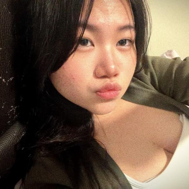 Babysitter in Melbourne: Daphnie jahn