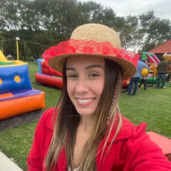 Babysitter in São Gonçalo (São Gonçalo): Isadora