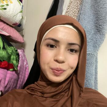Babysitter in Munich: Tasnim