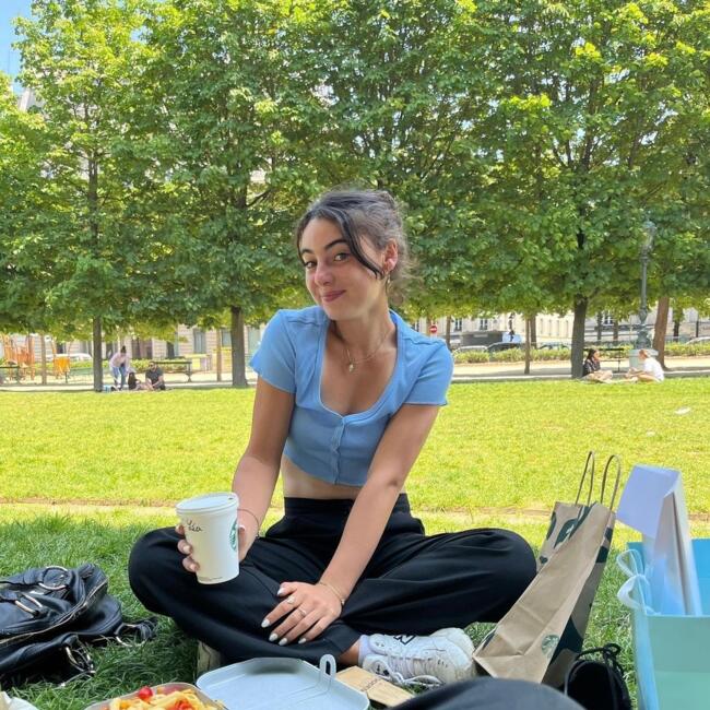 Babysitter in Longeville-lès-Metz: Lea