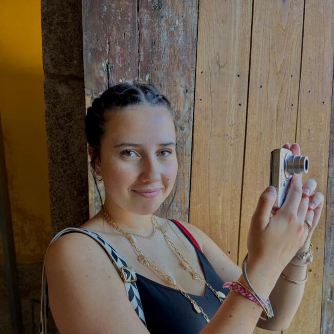 Babysitter in Périgueux: Fanny