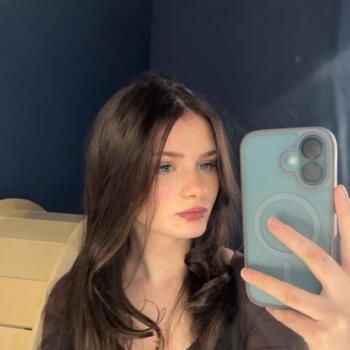 Babysitter in Mays Landing: Emily