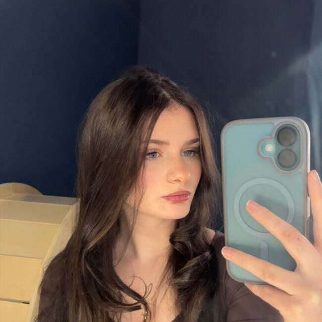 Babysitter in Mays Landing: Emily