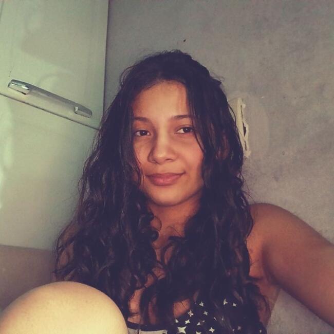 Babá em Niterói: Ana biatris