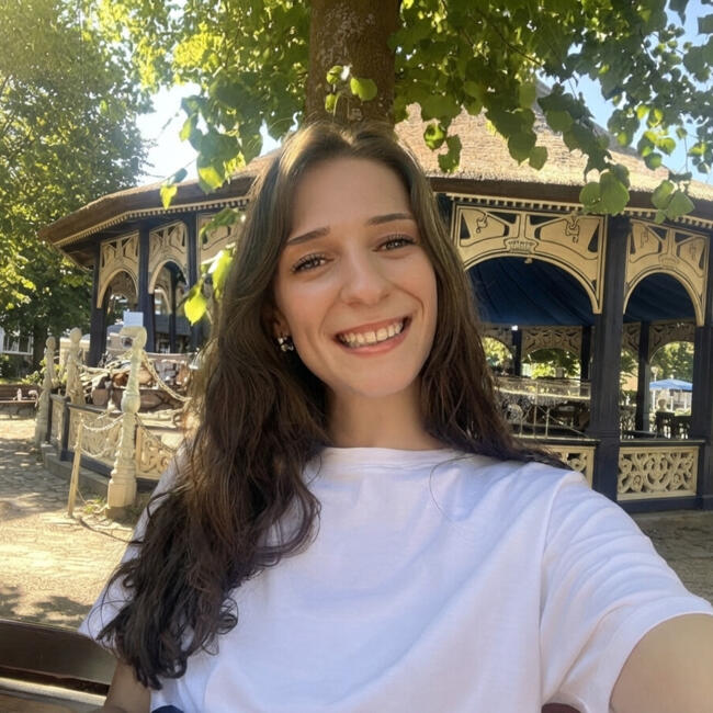 Babysitter in Mulhouse: Emily-Rose
