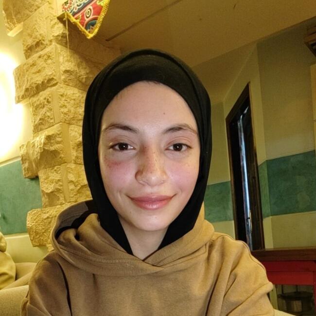 Babysitter in Cairo: Mariam