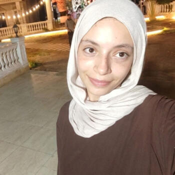 Babysitter in Cairo: Mariam