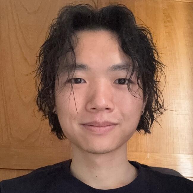 Babysitter in Paris: Ching En