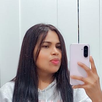 Babysitter in Bilbao: Dellys Maria hernandez yepez