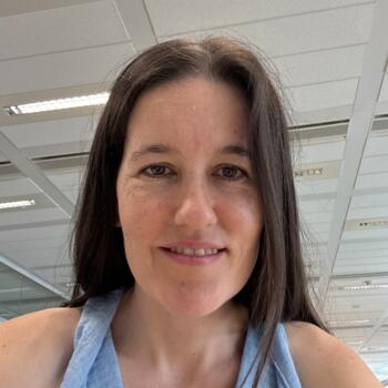 Trabajo de canguro en Vigo: Laura