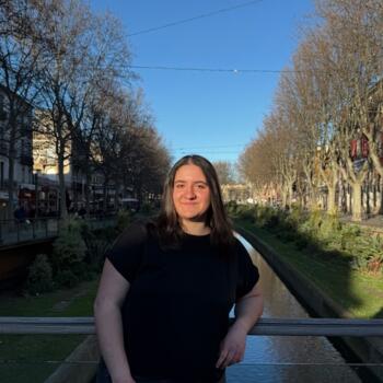 Babysitter in Blois: Candice